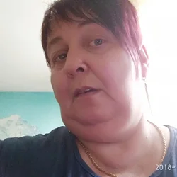 Róza, társkereső Pápa