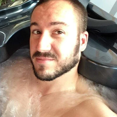 Ádám