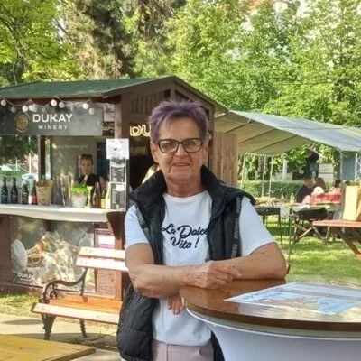 Klara, társkereső Magyarkanizsa