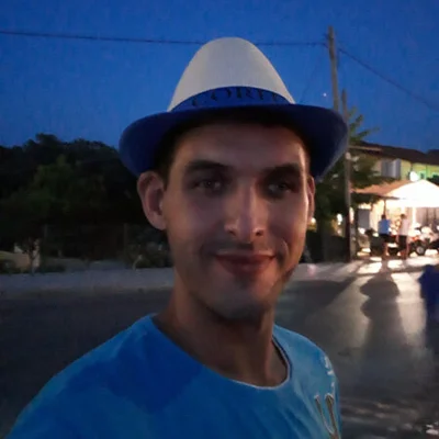 Gyuszi, Fót