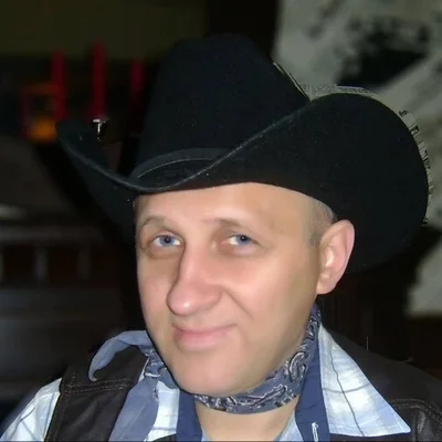 Levi, Sepsiszentgyörgy