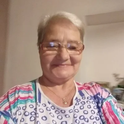 Éva