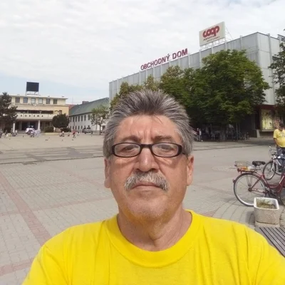 Lajos, Érsekújvár