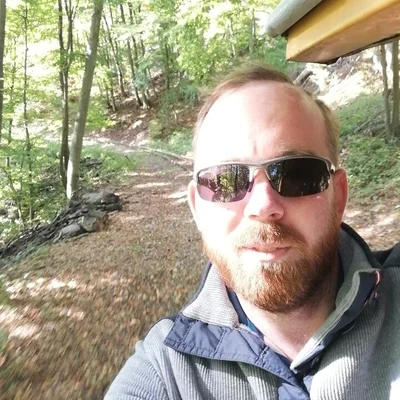 Ádám