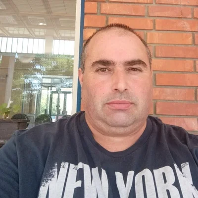 László
