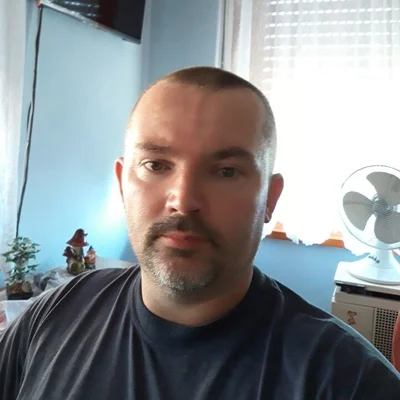 Endre, Szekszárd