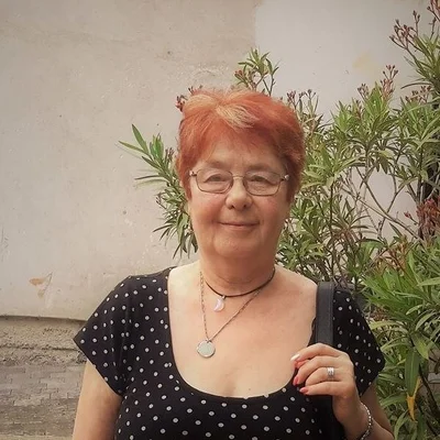 Éva