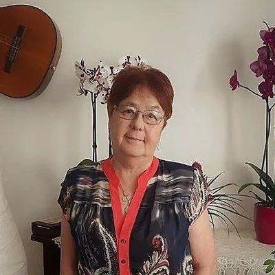 Éva