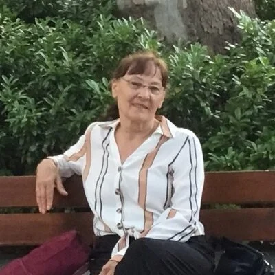 Éva