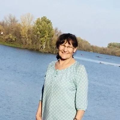 Éva