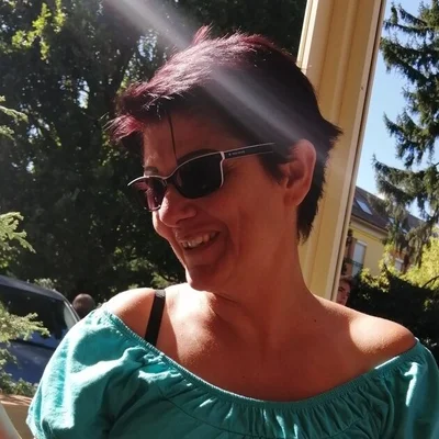 Nati, Pécs