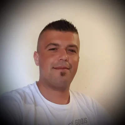 György