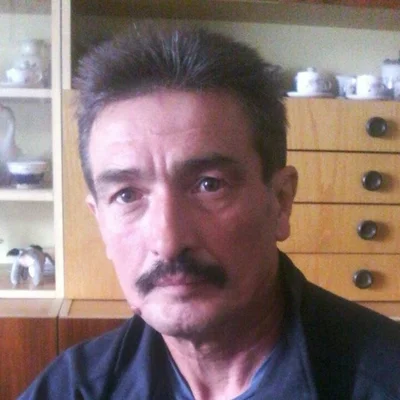 Ádám, Siklós