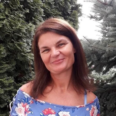 Ági, Debrecen