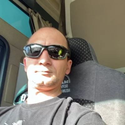 János