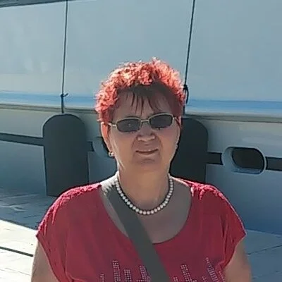 Éva
