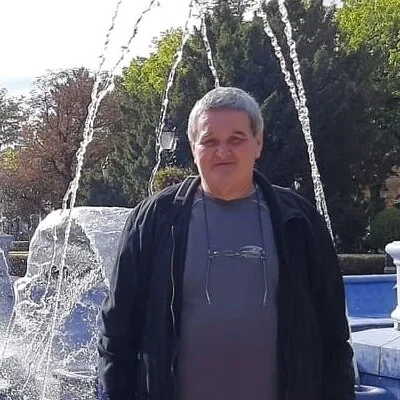 László