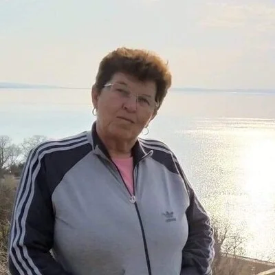Anna, Döbrököz