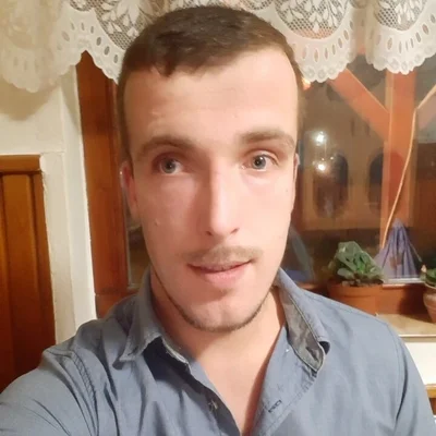 András