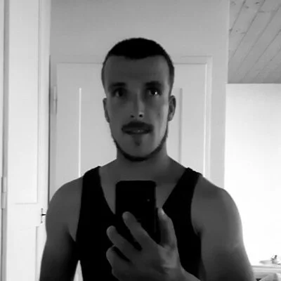 András