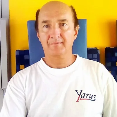 László