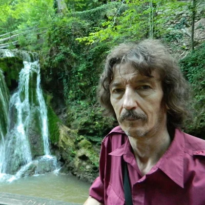 László