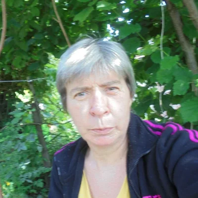Éva
