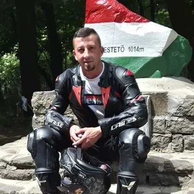 Ádám
