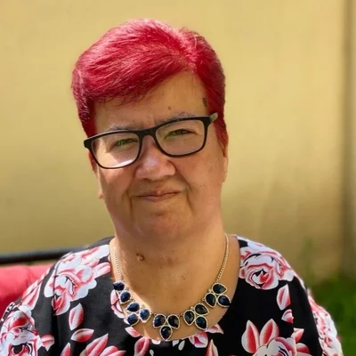 Dóra