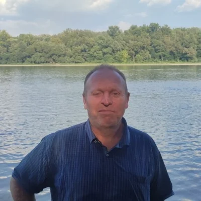Attila, Pomáz