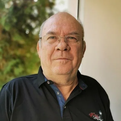 István