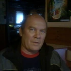 István, Komló