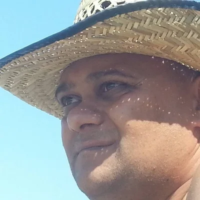 András