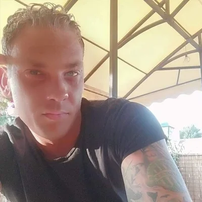 András