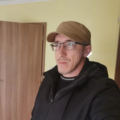 István, Békés