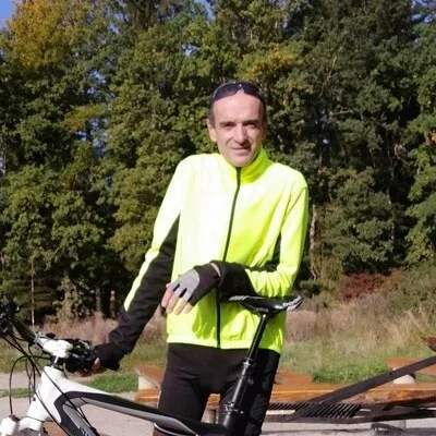 György