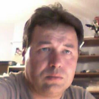 László