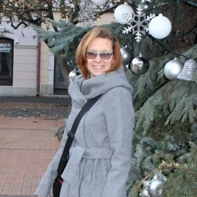 Angéla