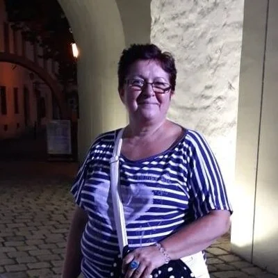 Éva