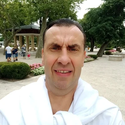 László