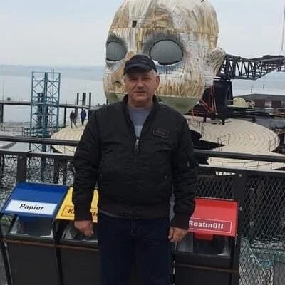 János