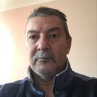 József