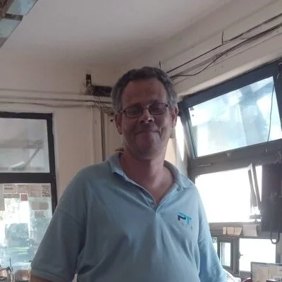 Péter