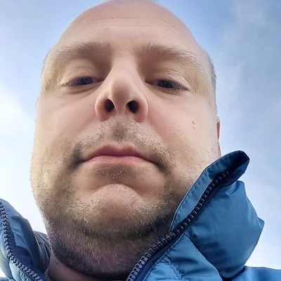 László