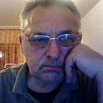 András