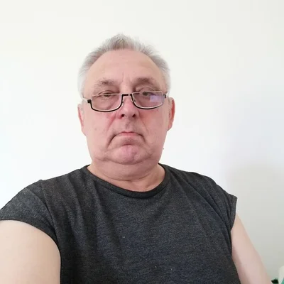 András