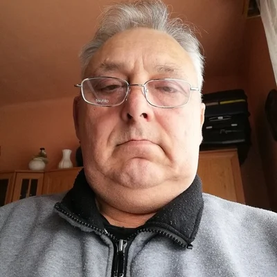 András