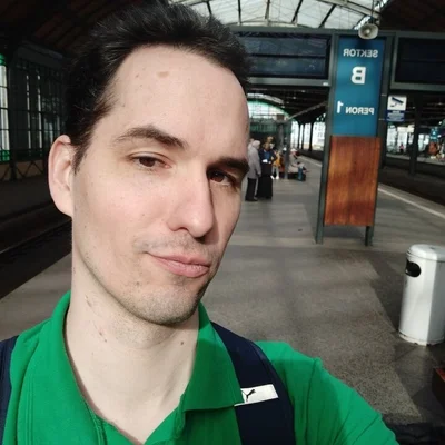 Andris, Budapest
