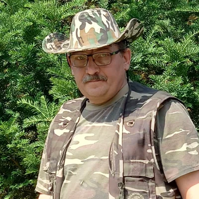Károly