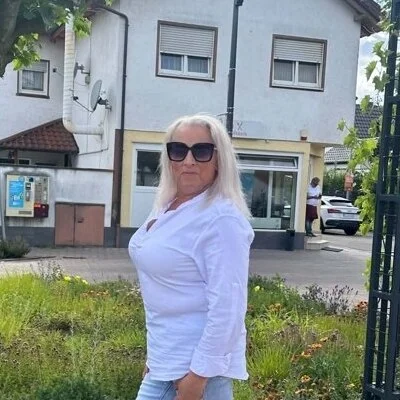 Julia